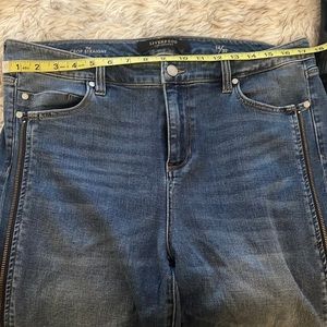 Liverpool Crop Straight Zipper Denim